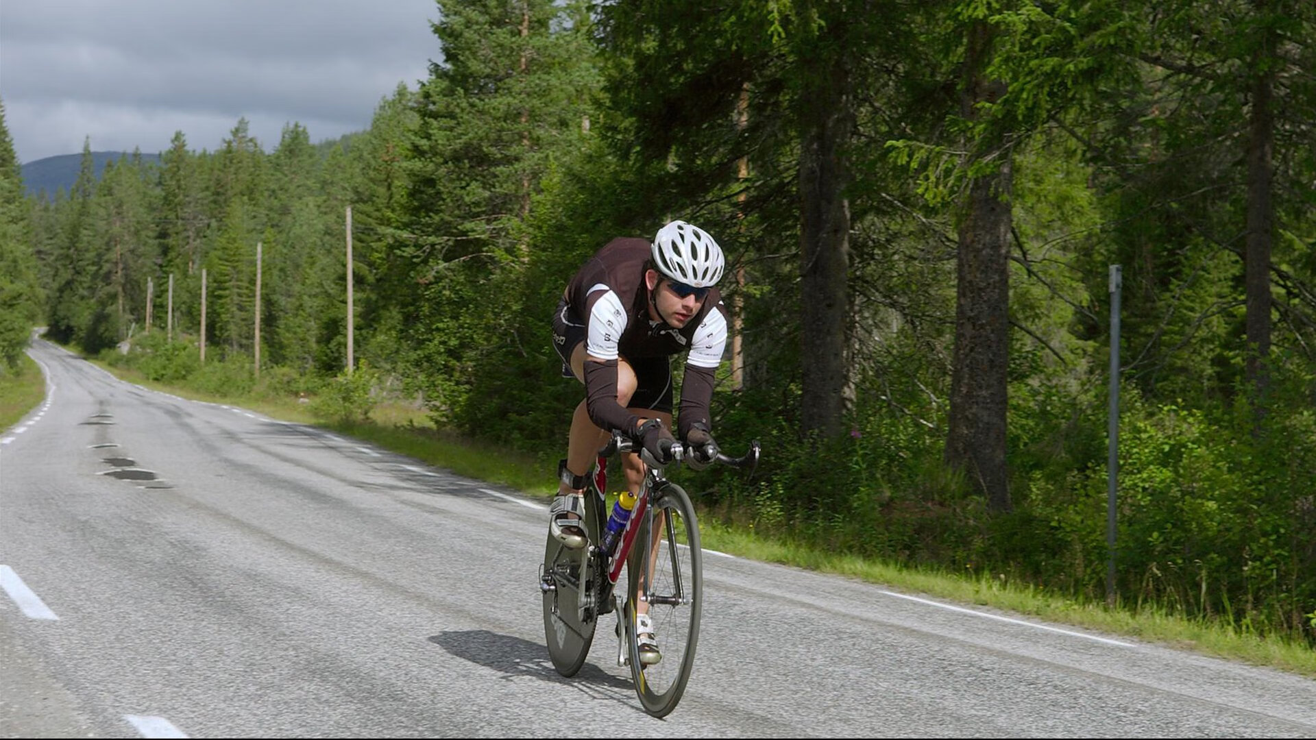 姆巴佩荣膺2024年欧洲金靴奖，姆巴佩金球奖最高排名